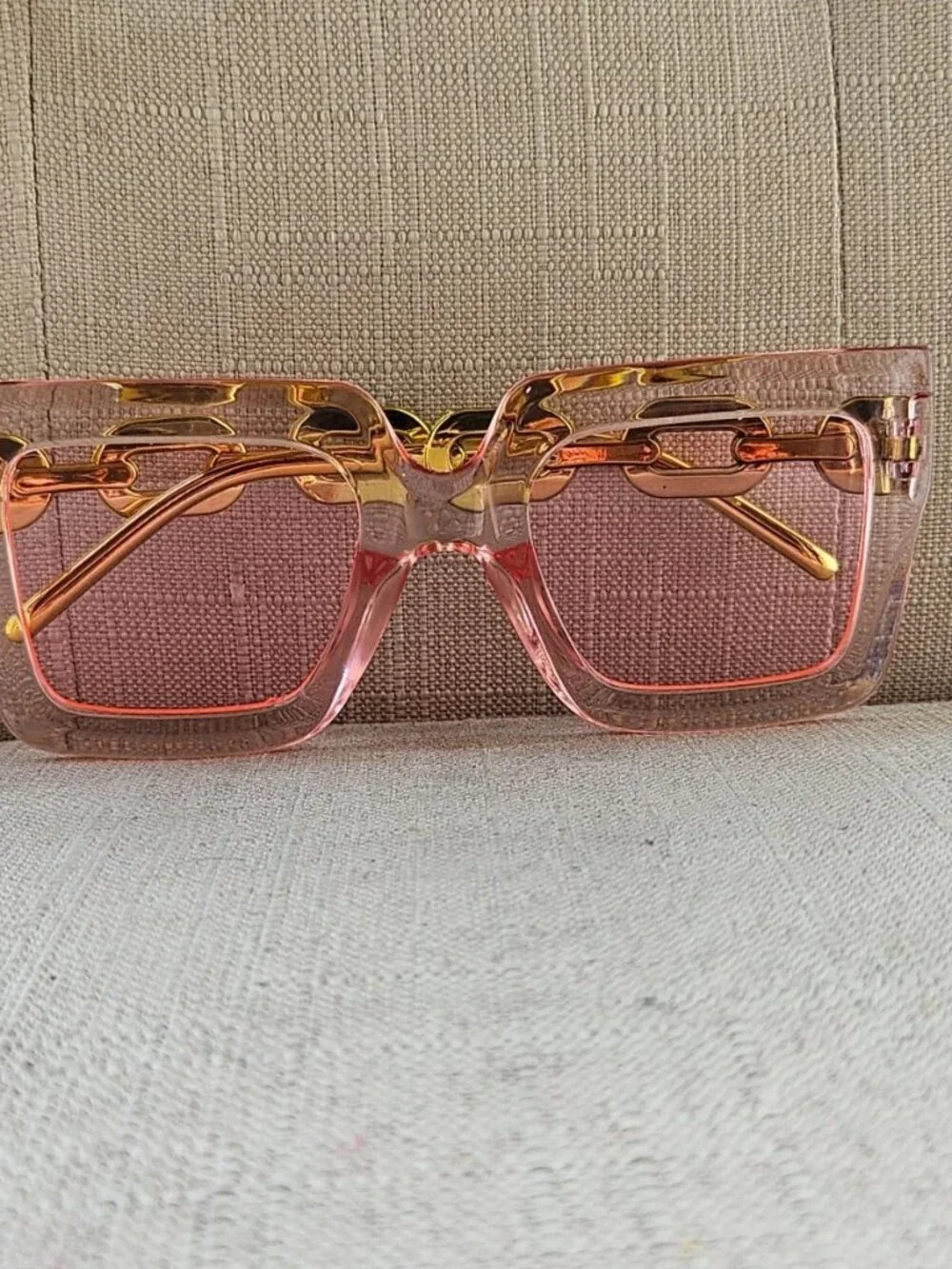 Fashion Women Sunglasses Gold Tone Arms Pink Frame Eyewear Fashion Shades